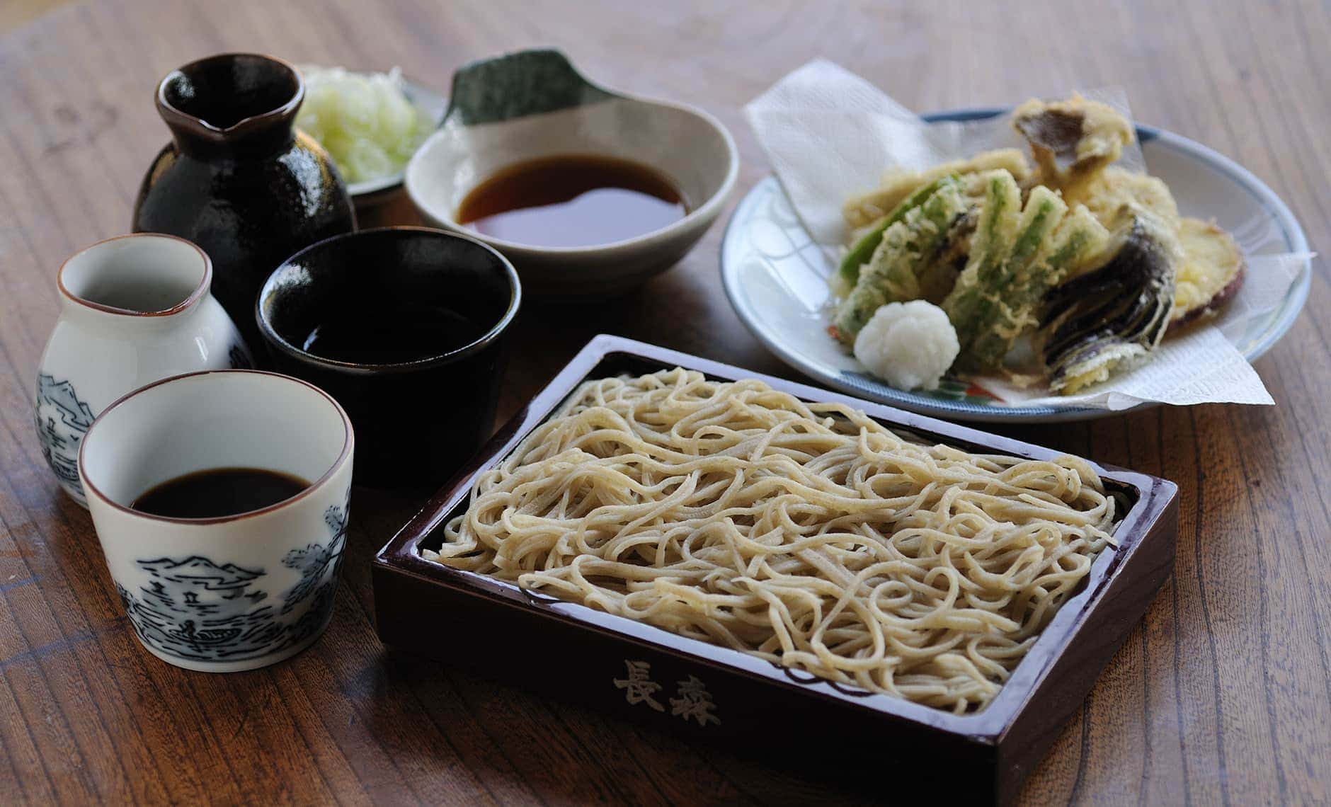 から 屋 蕎麦 ここ の 近く